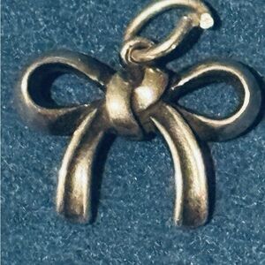 James Avery Retired Original Release Sterling Silver Bow Charm